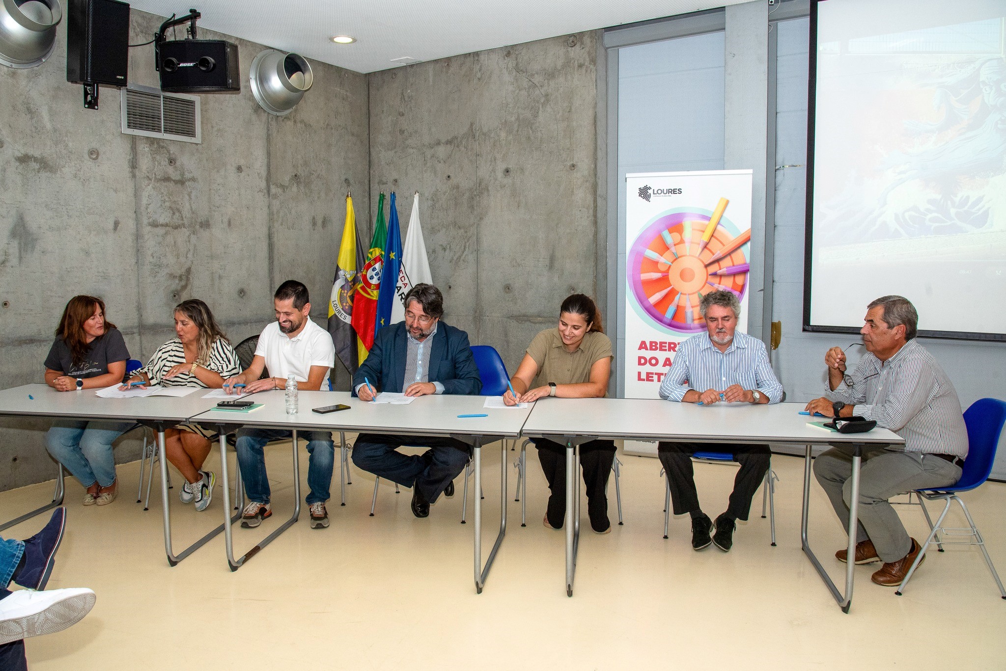 Assinatura_acordos_pareceria_Escola_Tempo _int_7